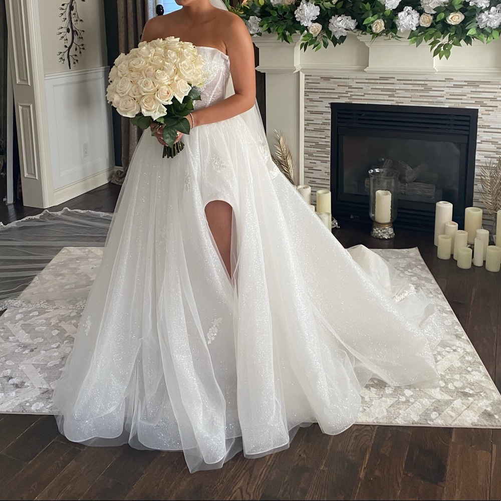 WEDDING DRESS